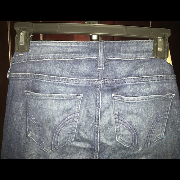 Hollister dark wash flare jeans - Picture 3 of 4
